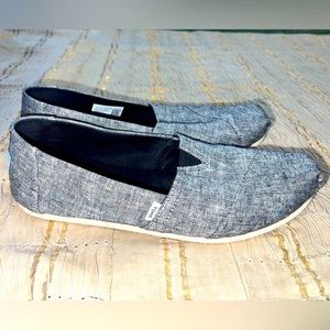 TOMS Black Speckled Alpargara Slip Ons - 8.5